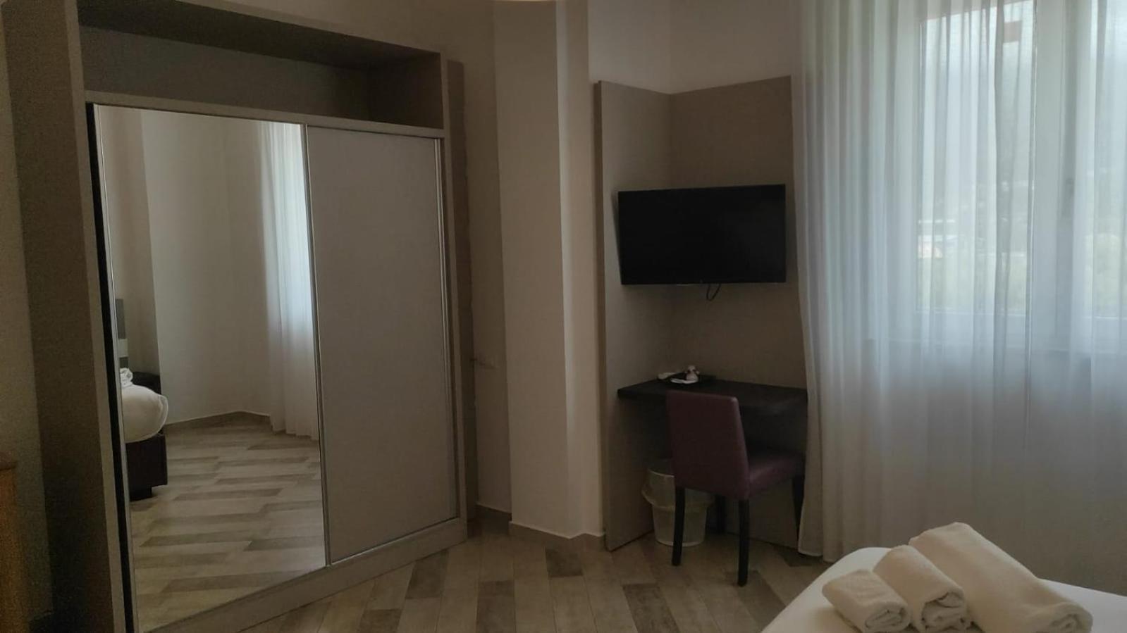 La Perla Del Tirreno Guest House Sapri Extérieur photo